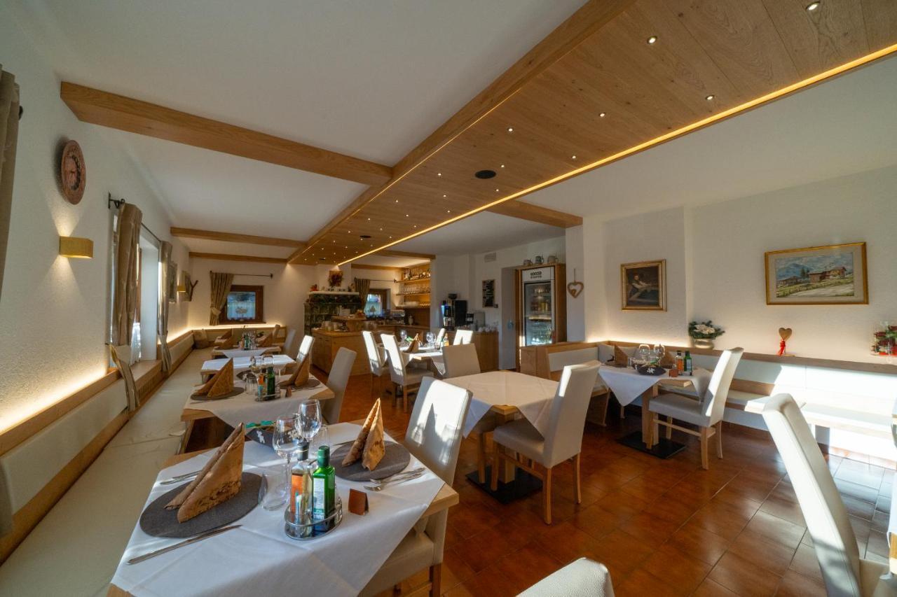 Hotel Fontana 萨帕达 外观 照片