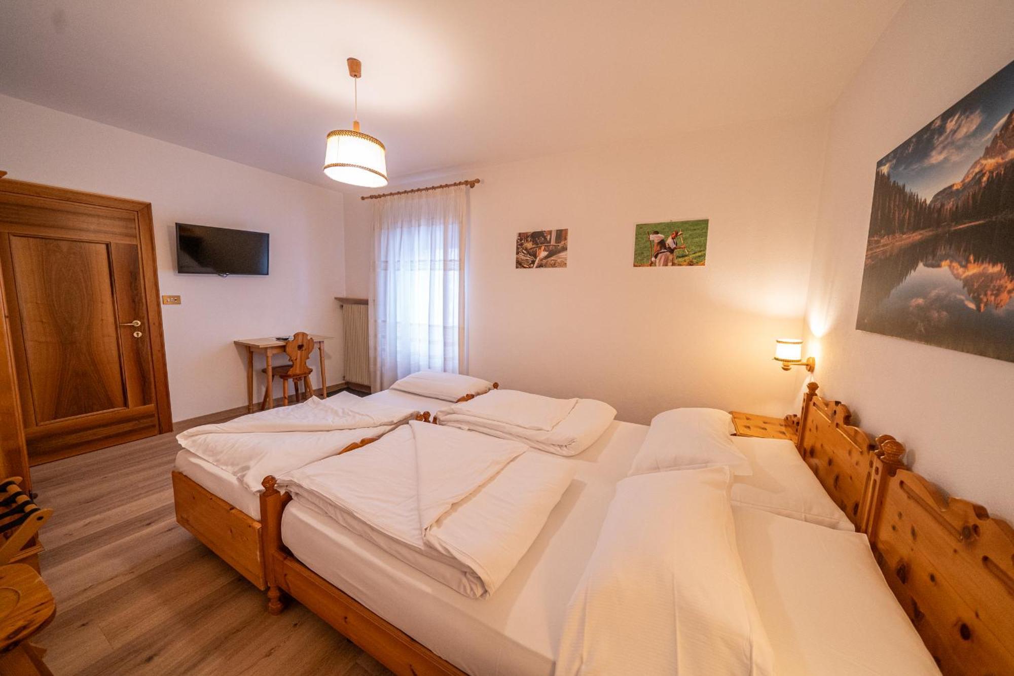 Hotel Fontana 萨帕达 外观 照片